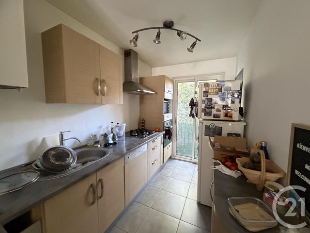 Appartement T3 &agrave; louer - 3 pi&egrave;ces - 55,47 m2 - Toulon - 83 - PROVENCE-ALPES-COTE-D-AZUR