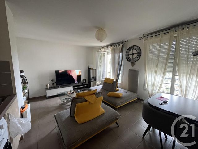 Appartement T2 &agrave; louer - 2 pi&egrave;ces - 42,35 m2 - La Seyne Sur Mer - 83 - PROVENCE-ALPES-COTE-D-AZUR