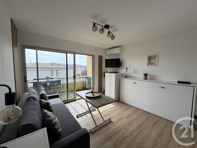 Appartement Studio &agrave; louer - 1 pi&egrave;ce - 22,80 m2 - Six Fours Les Plages - 83 - PROVENCE-ALPES-COTE-D-AZUR