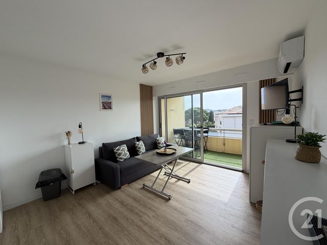 Appartement Studio &agrave; louer - 1 pi&egrave;ce - 22,80 m2 - Six Fours Les Plages - 83 - PROVENCE-ALPES-COTE-D-AZUR