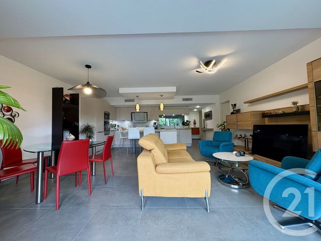 Appartement T3 &agrave; vendre - 3 pi&egrave;ces - 81,35 m2 - Six Fours Les Plages - 83 - PROVENCE-ALPES-COTE-D-AZUR