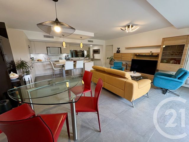 Appartement T3 &agrave; vendre - 3 pi&egrave;ces - 81,35 m2 - Six Fours Les Plages - 83 - PROVENCE-ALPES-COTE-D-AZUR