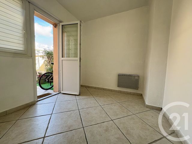 Appartement T3 &agrave; vendre - 4 pi&egrave;ces - 70 m2 - Six Fours Les Plages - 83 - PROVENCE-ALPES-COTE-D-AZUR