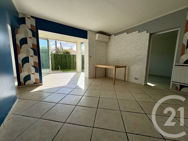 Appartement T3 &agrave; vendre - 4 pi&egrave;ces - 70 m2 - Six Fours Les Plages - 83 - PROVENCE-ALPES-COTE-D-AZUR