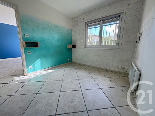 Appartement T3 &agrave; vendre - 4 pi&egrave;ces - 70 m2 - Six Fours Les Plages - 83 - PROVENCE-ALPES-COTE-D-AZUR