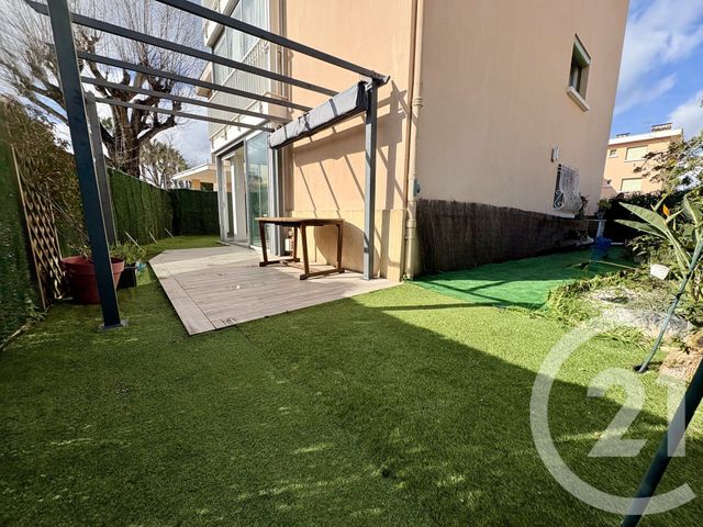 Appartement T3 &agrave; vendre - 4 pi&egrave;ces - 70 m2 - Six Fours Les Plages - 83 - PROVENCE-ALPES-COTE-D-AZUR