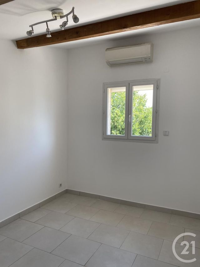 Maison &agrave; louer - 3 pi&egrave;ces - 81 m2 - Ollioules - 83 - PROVENCE-ALPES-COTE-D-AZUR