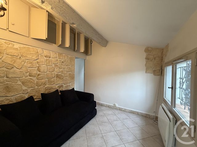 Appartement T2 &agrave; louer - 2 pi&egrave;ces - 34,50 m2 - Six Fours Les Plages - 83 - PROVENCE-ALPES-COTE-D-AZUR