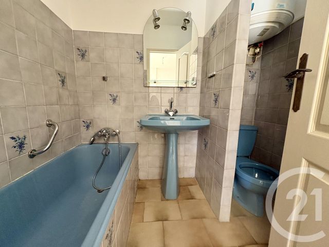 Appartement Studio &agrave; vendre - 1 pi&egrave;ce - 22,90 m2 - Six Fours Les Plages - 83 - PROVENCE-ALPES-COTE-D-AZUR