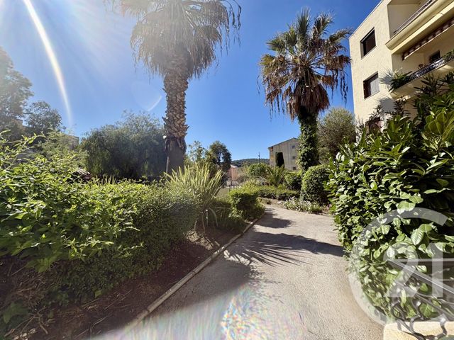 Appartement Studio &agrave; vendre - 1 pi&egrave;ce - 22,90 m2 - Six Fours Les Plages - 83 - PROVENCE-ALPES-COTE-D-AZUR