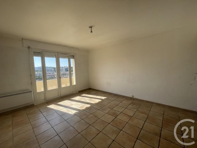 Appartement T3 &agrave; louer - 3 pi&egrave;ces - 63,07 m2 - Toulon - 83 - PROVENCE-ALPES-COTE-D-AZUR