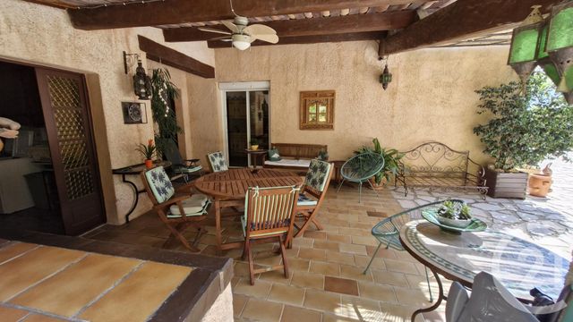 Maison &agrave; vendre - 6 pi&egrave;ces - 134,50 m2 - Six Fours Les Plages - 83 - PROVENCE-ALPES-COTE-D-AZUR