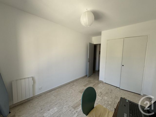 Appartement F3 &agrave; louer - 3 pi&egrave;ces - 55,84 m2 - Sanary Sur Mer - 83 - PROVENCE-ALPES-COTE-D-AZUR