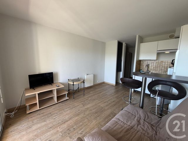 Appartement Studio &agrave; louer - 1 pi&egrave;ce - 22,05 m2 - Bandol - 83 - PROVENCE-ALPES-COTE-D-AZUR