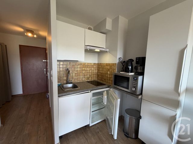 Appartement Studio &agrave; louer - 1 pi&egrave;ce - 22,05 m2 - Bandol - 83 - PROVENCE-ALPES-COTE-D-AZUR