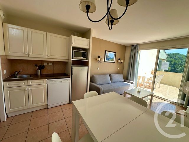 Appartement T3 &agrave; vendre - 3 pi&egrave;ces - 40,75 m2 - Six Fours Les Plages - 83 - PROVENCE-ALPES-COTE-D-AZUR