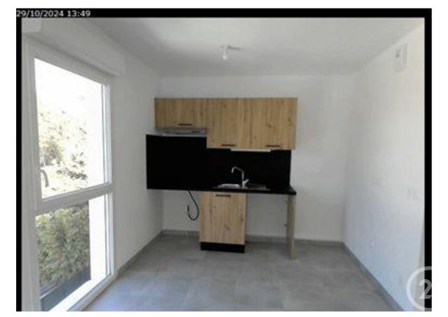 Appartement T3 &agrave; louer - 3 pi&egrave;ces - 62 m2 - La Seyne Sur Mer - 83 - PROVENCE-ALPES-COTE-D-AZUR