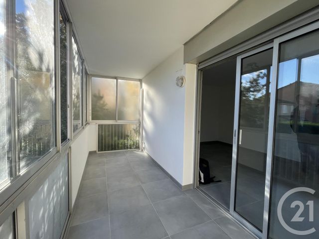 Appartement T3 &agrave; louer - 3 pi&egrave;ces - 57,14 m2 - La Seyne Sur Mer - 83 - PROVENCE-ALPES-COTE-D-AZUR
