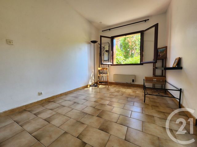 Appartement Studio &agrave; vendre - 1 pi&egrave;ce - 23,38 m2 - Six Fours Les Plages - 83 - PROVENCE-ALPES-COTE-D-AZUR