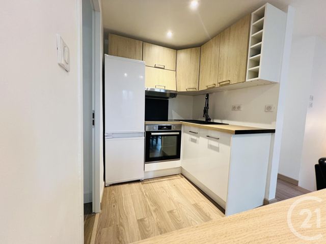 Appartement F2 &agrave; louer - 2 pi&egrave;ces - 36,88 m2 - Ollioules - 83 - PROVENCE-ALPES-COTE-D-AZUR
