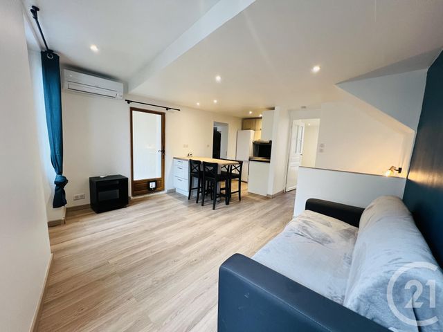 Appartement F2 &agrave; louer - 2 pi&egrave;ces - 36,88 m2 - Ollioules - 83 - PROVENCE-ALPES-COTE-D-AZUR
