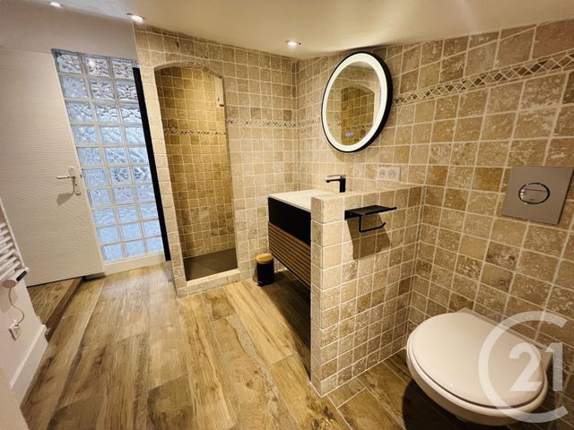 Appartement F2 &agrave; louer - 2 pi&egrave;ces - 36,88 m2 - Ollioules - 83 - PROVENCE-ALPES-COTE-D-AZUR