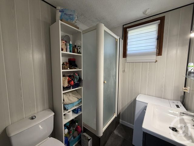 Appartement T2 &agrave; louer - 2 pi&egrave;ces - 36,18 m2 - Six Fours Les Plages - 83 - PROVENCE-ALPES-COTE-D-AZUR