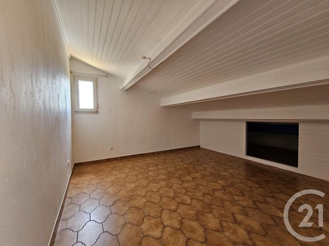 Appartement F3 &agrave; louer - 3 pi&egrave;ces - 39,94 m2 - St Mandrier Sur Mer - 83 - PROVENCE-ALPES-COTE-D-AZUR