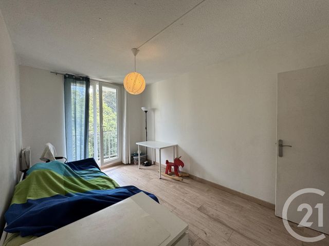 Appartement T4 &agrave; louer - 4 pi&egrave;ces - 76,29 m2 - La Seyne Sur Mer - 83 - PROVENCE-ALPES-COTE-D-AZUR