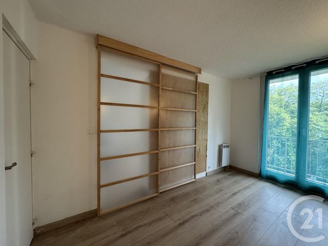 Appartement T4 &agrave; louer - 4 pi&egrave;ces - 76,29 m2 - La Seyne Sur Mer - 83 - PROVENCE-ALPES-COTE-D-AZUR