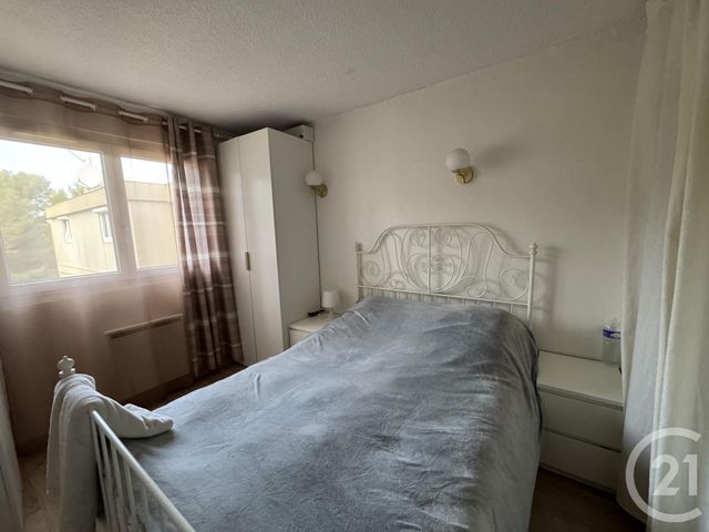 Appartement T4 &agrave; louer - 4 pi&egrave;ces - 76,29 m2 - La Seyne Sur Mer - 83 - PROVENCE-ALPES-COTE-D-AZUR