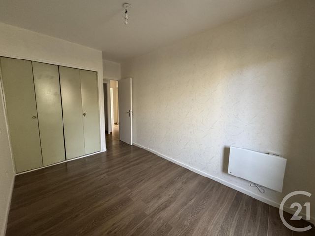 Appartement F2 &agrave; louer - 2 pi&egrave;ces - 48,10 m2 - Toulon - 83 - PROVENCE-ALPES-COTE-D-AZUR
