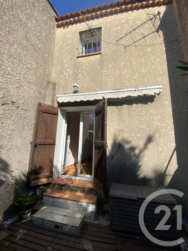 Appartement &agrave; louer - 2 pi&egrave;ces - 45,40 m2 - Six Fours Les Plages - 83 - PROVENCE-ALPES-COTE-D-AZUR