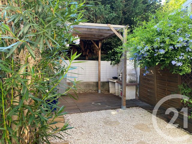 Appartement &agrave; louer - 2 pi&egrave;ces - 45,40 m2 - Six Fours Les Plages - 83 - PROVENCE-ALPES-COTE-D-AZUR