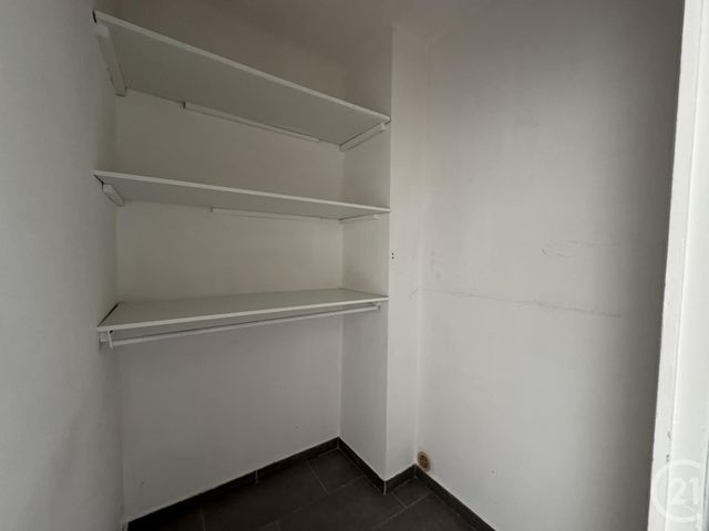 Appartement T3 &agrave; louer - 3 pi&egrave;ces - 71,01 m2 - La Seyne Sur Mer - 83 - PROVENCE-ALPES-COTE-D-AZUR