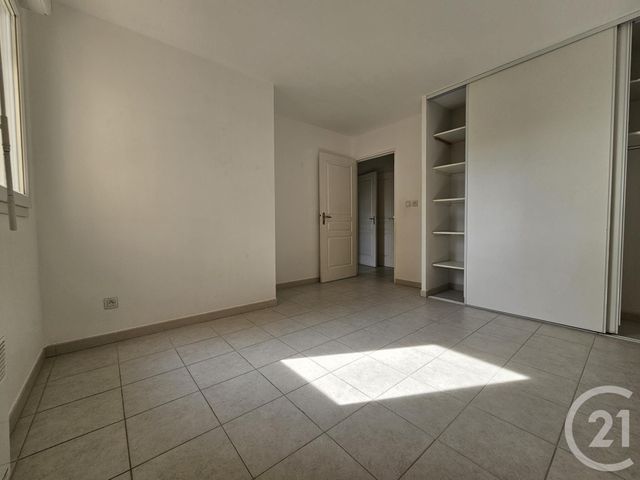 Appartement F3 &agrave; vendre - 3 pi&egrave;ces - 62 m2 - La Seyne Sur Mer - 83 - PROVENCE-ALPES-COTE-D-AZUR