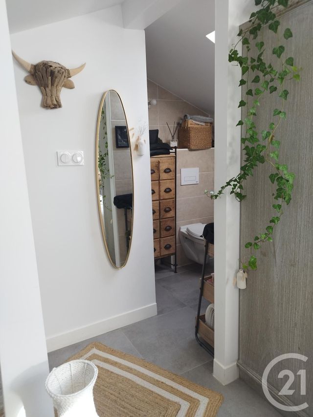 Appartement T2 &agrave; louer - 2 pi&egrave;ces - 30,65 m2 - La Seyne Sur Mer - 83 - PROVENCE-ALPES-COTE-D-AZUR