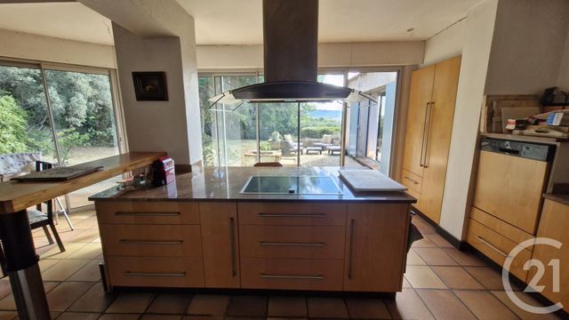 Maison &agrave; vendre - 10 pi&egrave;ces - 240 m2 - Sanary Sur Mer - 83 - PROVENCE-ALPES-COTE-D-AZUR