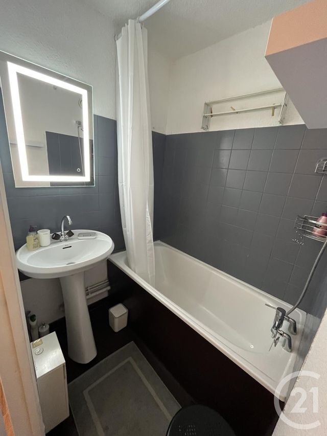 Appartement Studio Cabine à louer - 1 pièce - 20 m2 - Risoul - 05 - PROVENCE-ALPES-COTE-D-AZUR