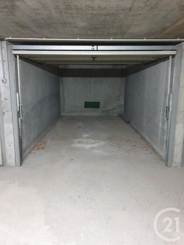 Parking à louer RISOUL