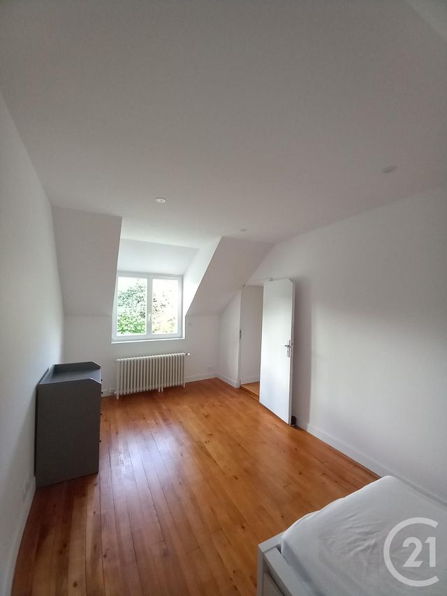 Maison &agrave; louer - 4 pi&egrave;ces - 74 m2 - Cherbourg En Cotentin - 50 - BASSE-NORMANDIE