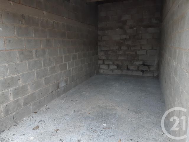 Parking à louer - 12 m2 - Cherbourg En Cotentin - 50 - BASSE-NORMANDIE