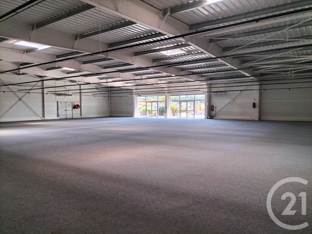 Local commercial à louer - 1200.0 m2 - 50 - Manche