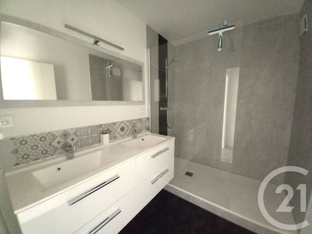 Appartement F4 &agrave; vendre - 4 pi&egrave;ces - 97,47 m2 - Cherbourg En Cotentin - 50 - BASSE-NORMANDIE