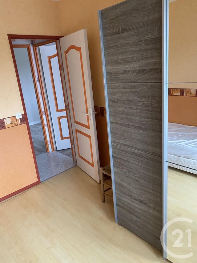 Appartement F4 &agrave; louer - 4 pi&egrave;ces - 75,41 m2 - Cherbourg En Cotentin - 50 - BASSE-NORMANDIE