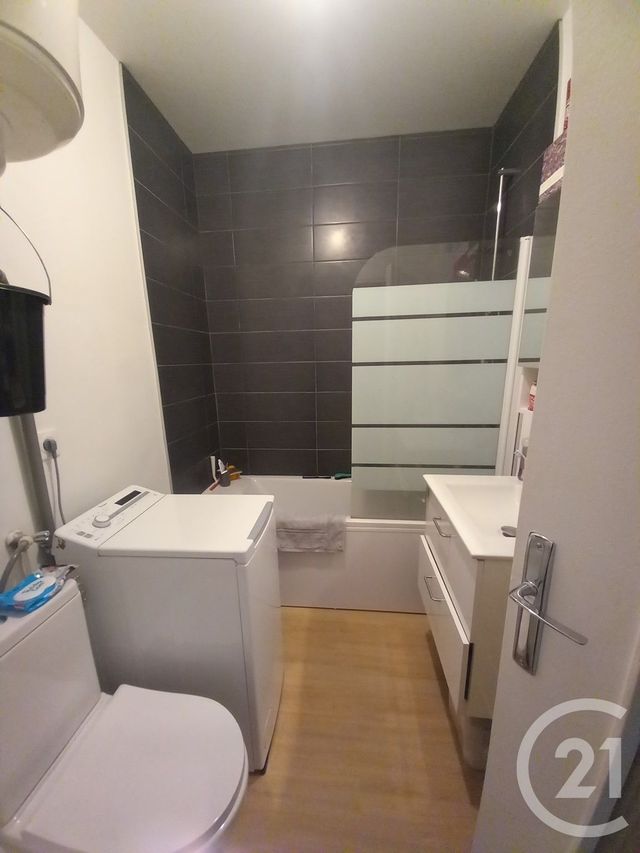 Appartement F2 &agrave; louer - 2 pi&egrave;ces - 40 m2 - Cherbourg En Cotentin - 50 - BASSE-NORMANDIE