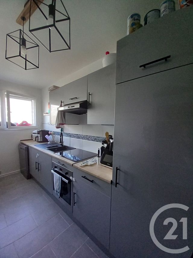 Appartement F4 &agrave; vendre - 4 pi&egrave;ces - 75,84 m2 - Cherbourg En Cotentin - 50 - BASSE-NORMANDIE