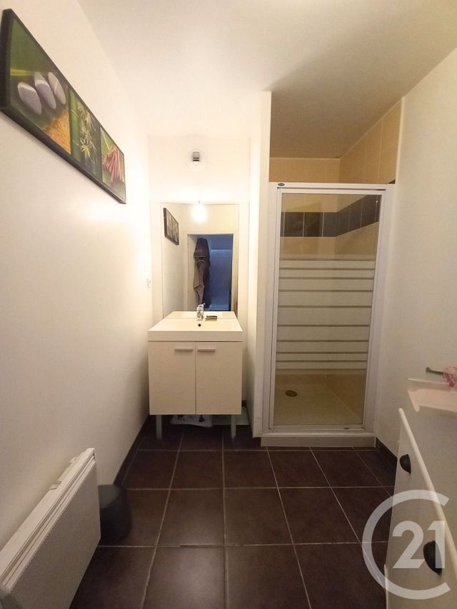 Appartement F3 &agrave; vendre - 4 pi&egrave;ces - 61,03 m2 - Cherbourg En Cotentin - 50 - BASSE-NORMANDIE