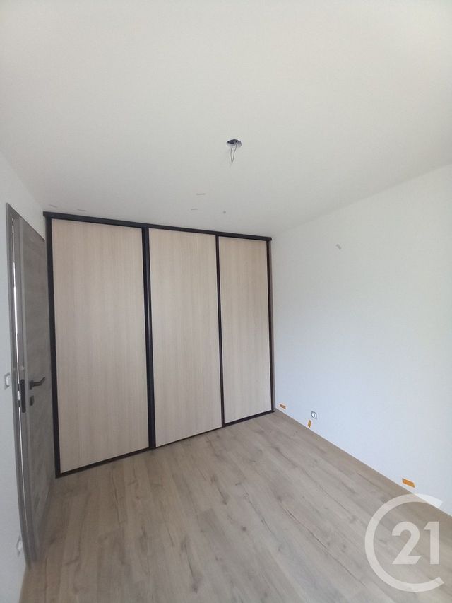 Appartement F2 &agrave; louer - 2 pi&egrave;ces - 50 m2 - Cherbourg En Cotentin - 50 - BASSE-NORMANDIE