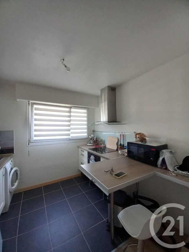 Appartement F2 &agrave; louer - 2 pi&egrave;ces - 54,86 m2 - Cherbourg En Cotentin - 50 - BASSE-NORMANDIE